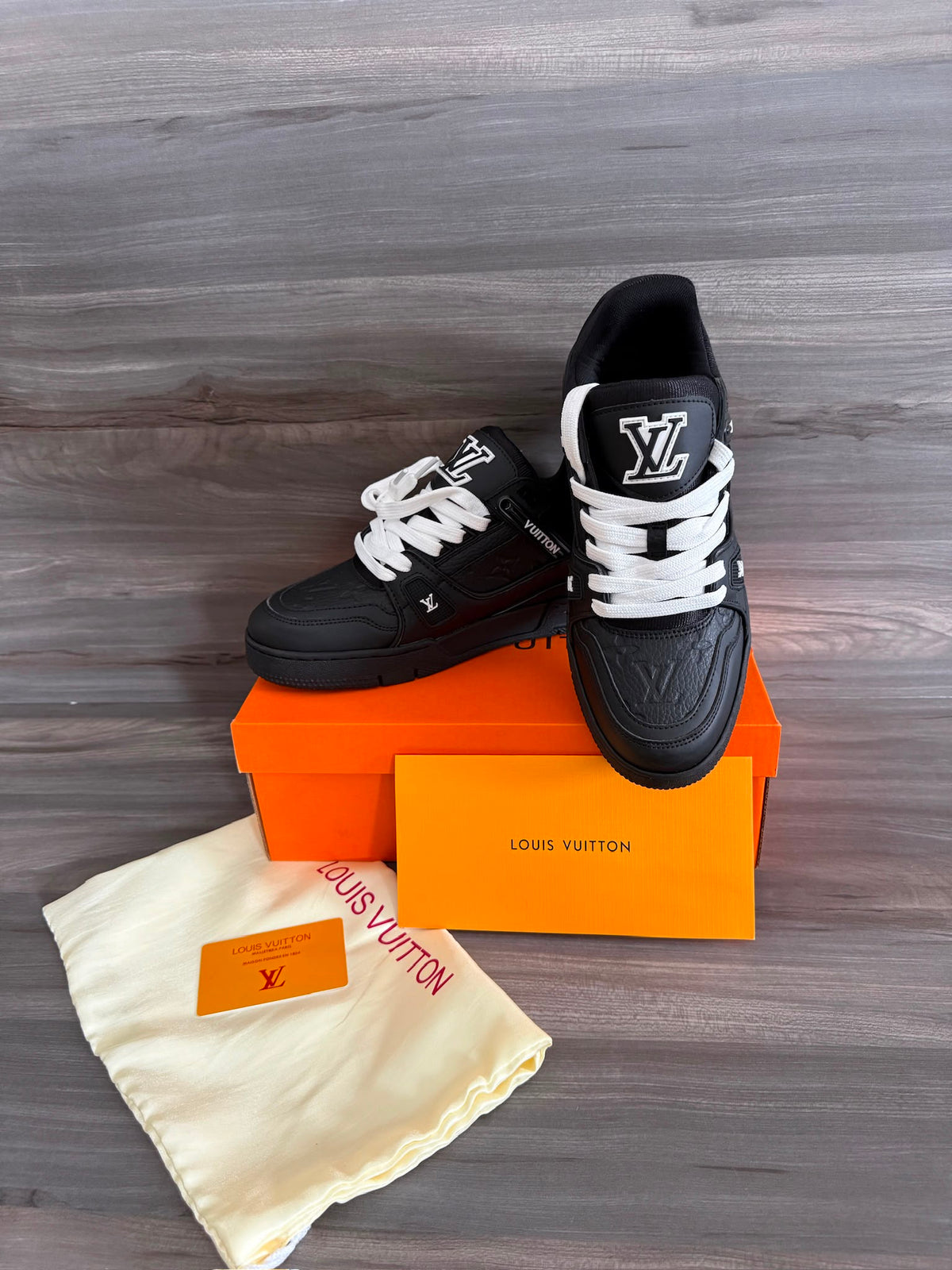 LV