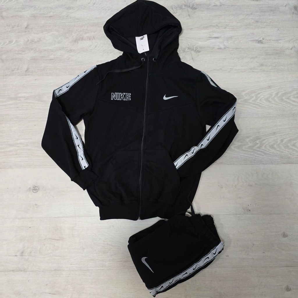 Chandals Nike