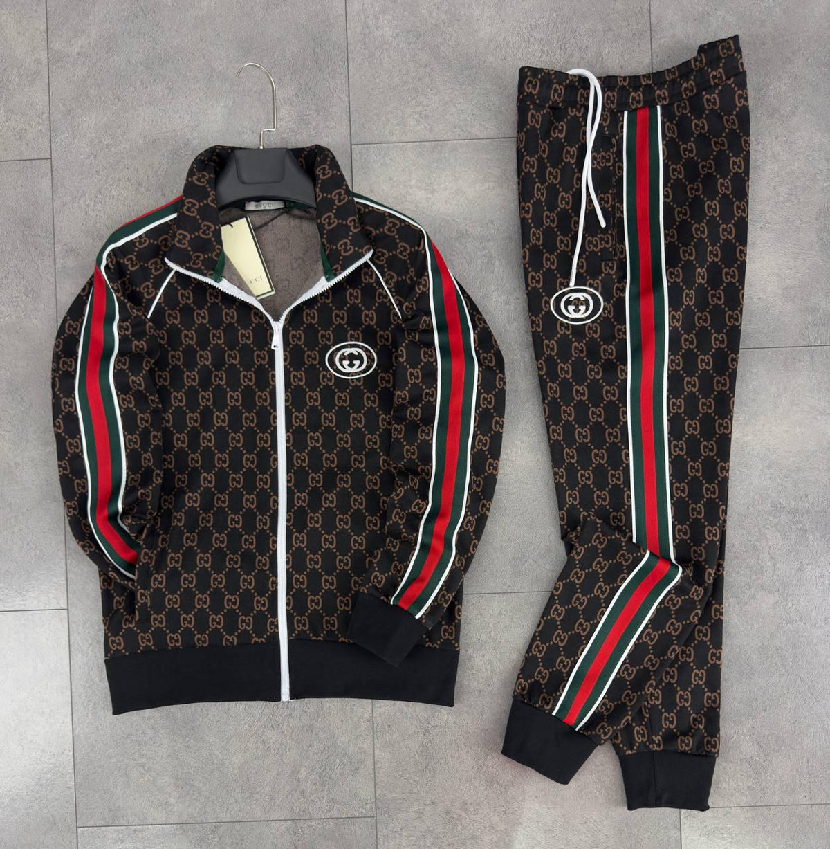 Chandals gucci